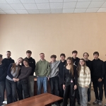 Заняття для учнів 10-Г класу КЗ «Вінницький ліцей №4», які вивчають курс за вибором «Соціальне шкільне підприємництво»